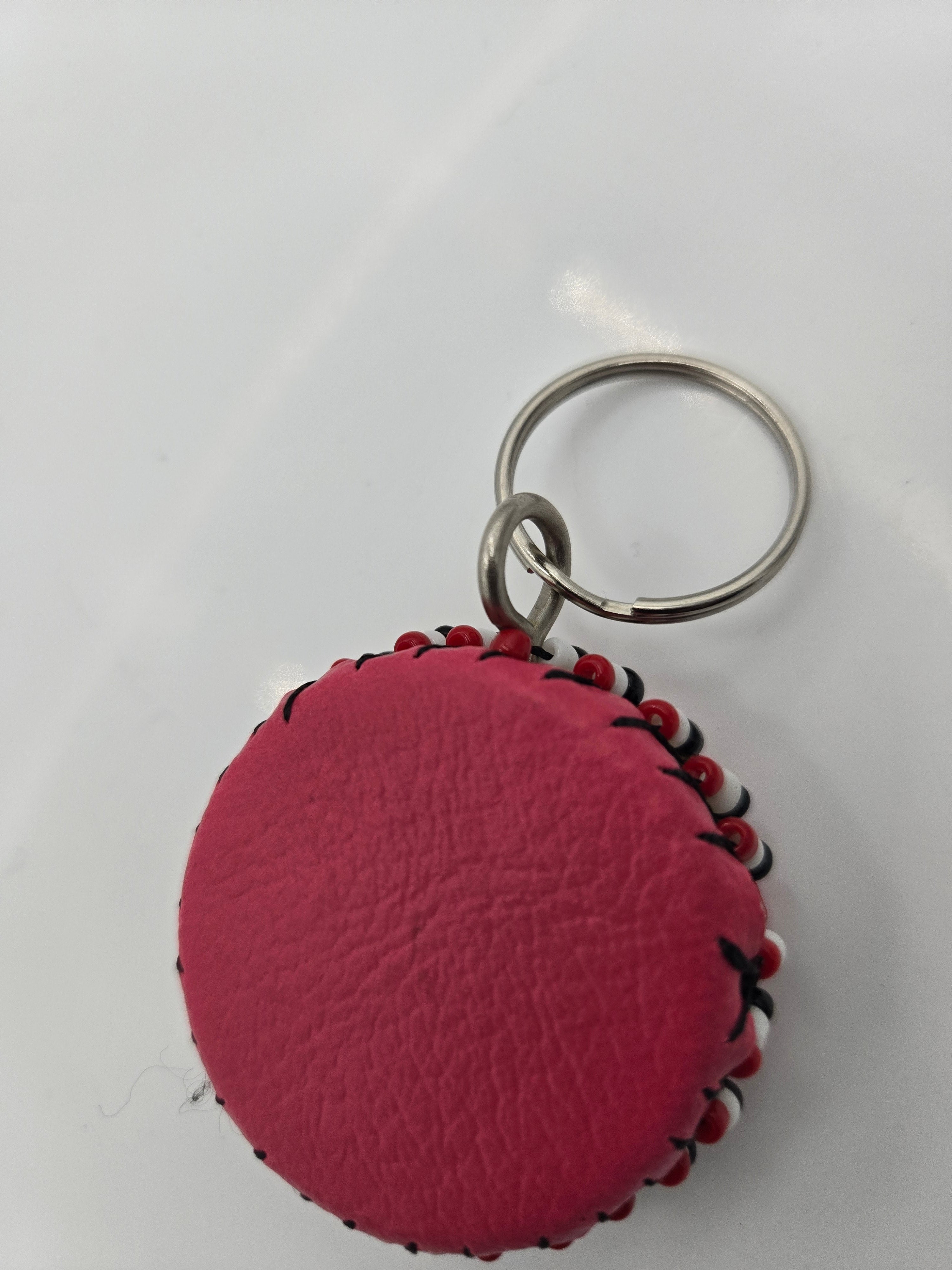 Handcrafted Drum-Shaped Beaded Wooden Keychain – Made in Kenya – 3.5 cm Diameter – 0.015 kg