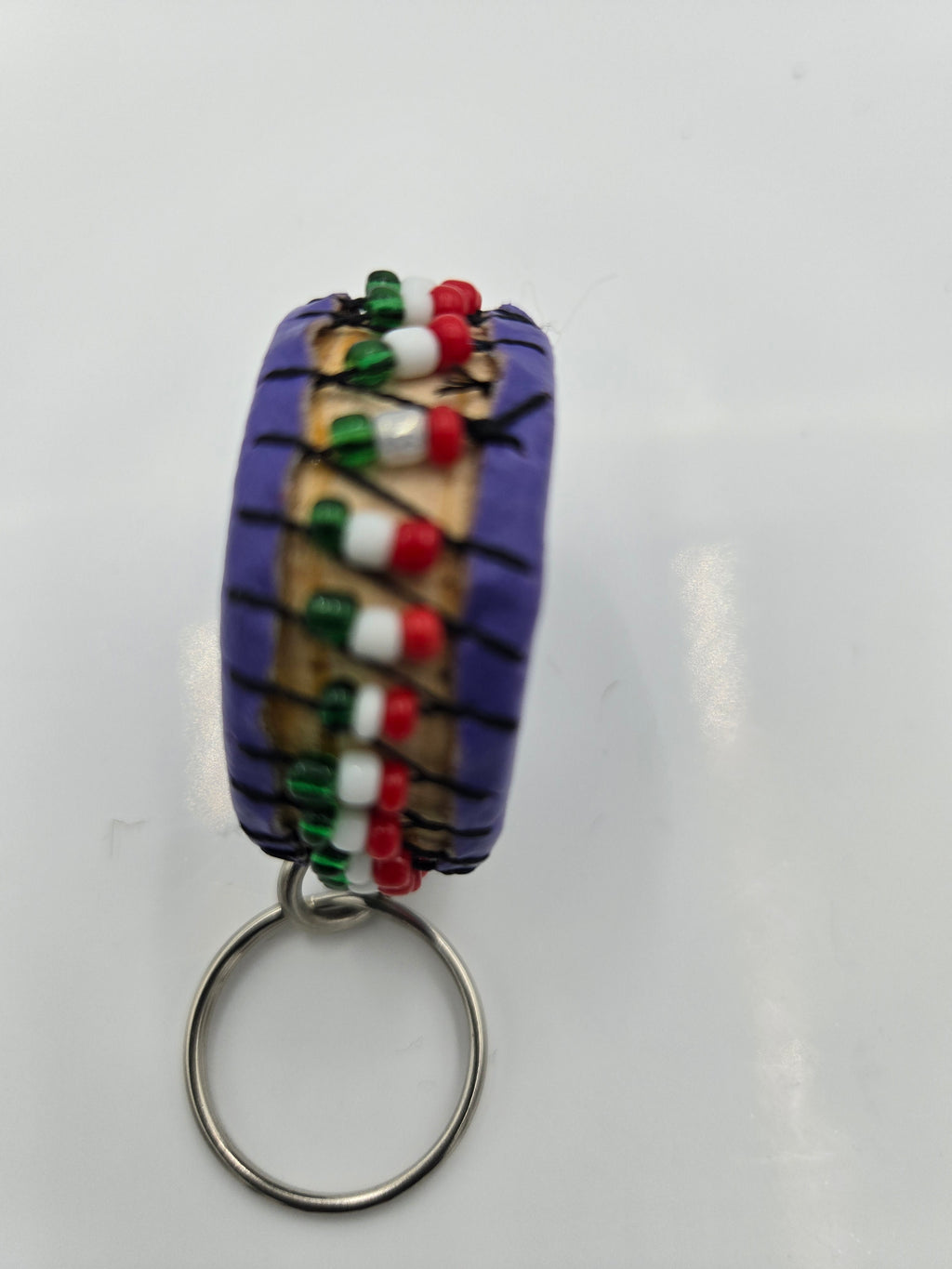 Handcrafted Drum-Shaped Beaded Wooden Keychain – Made in Kenya – 3.5 cm Diameter – 0.015 kg