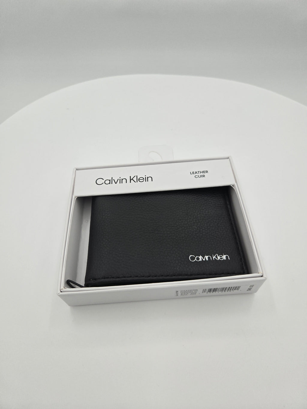 Calvin Klein Men’s Genuine Leather Passcase Wallet