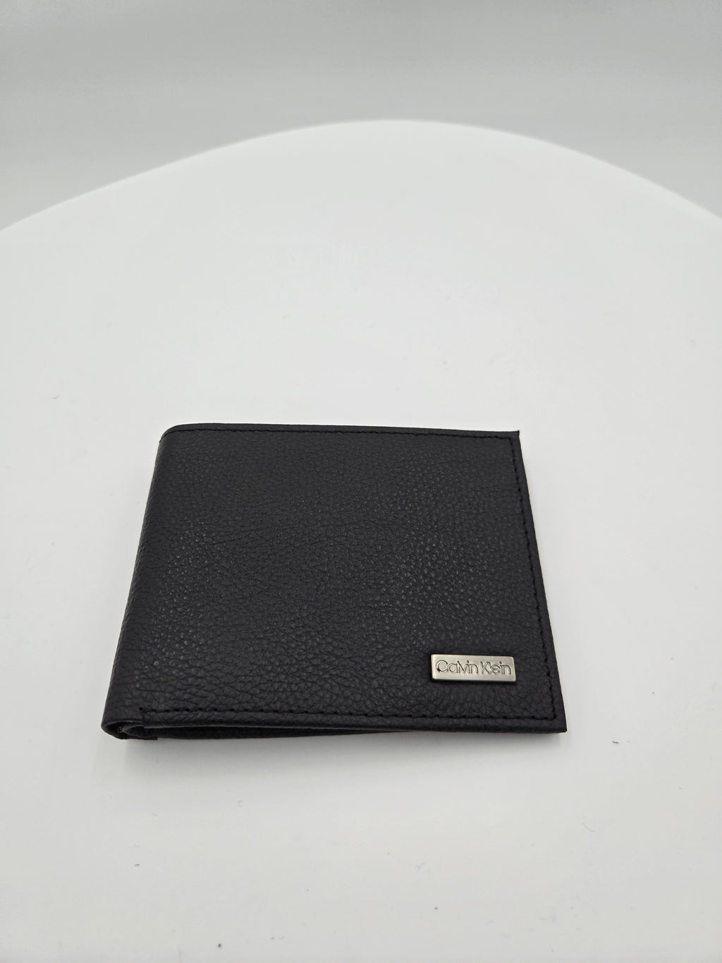 Calvin Klein Men’s Genuine Leather Slimfold Wallet – Black