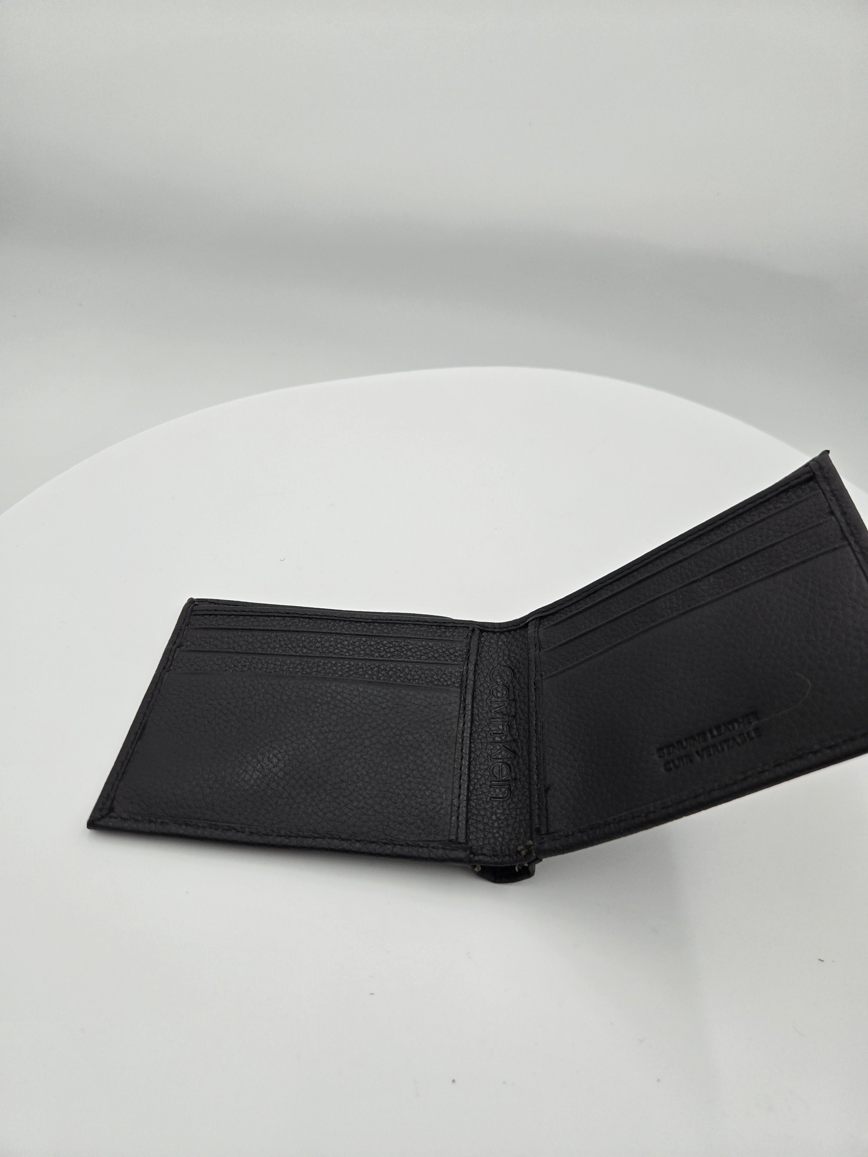 Calvin Klein Men’s Genuine Leather Slimfold Wallet – Black