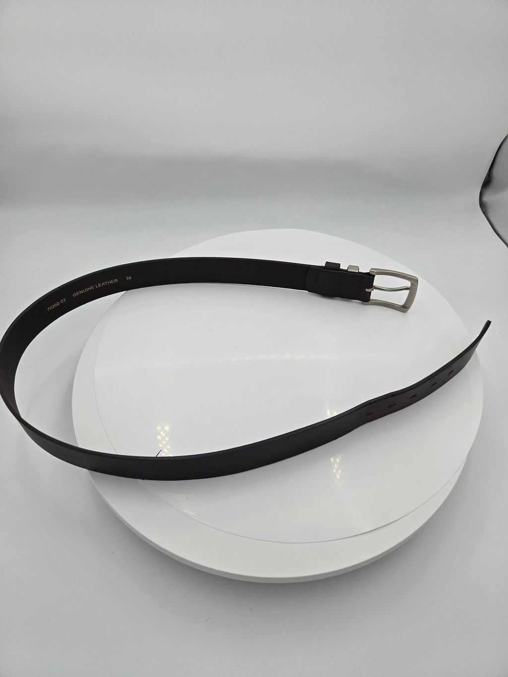 Dakota Genuine Leather Belt | Men's Size 38" Waist | 1.5" Wide | 0.216 kg | Dark Brown | Curator's Choice