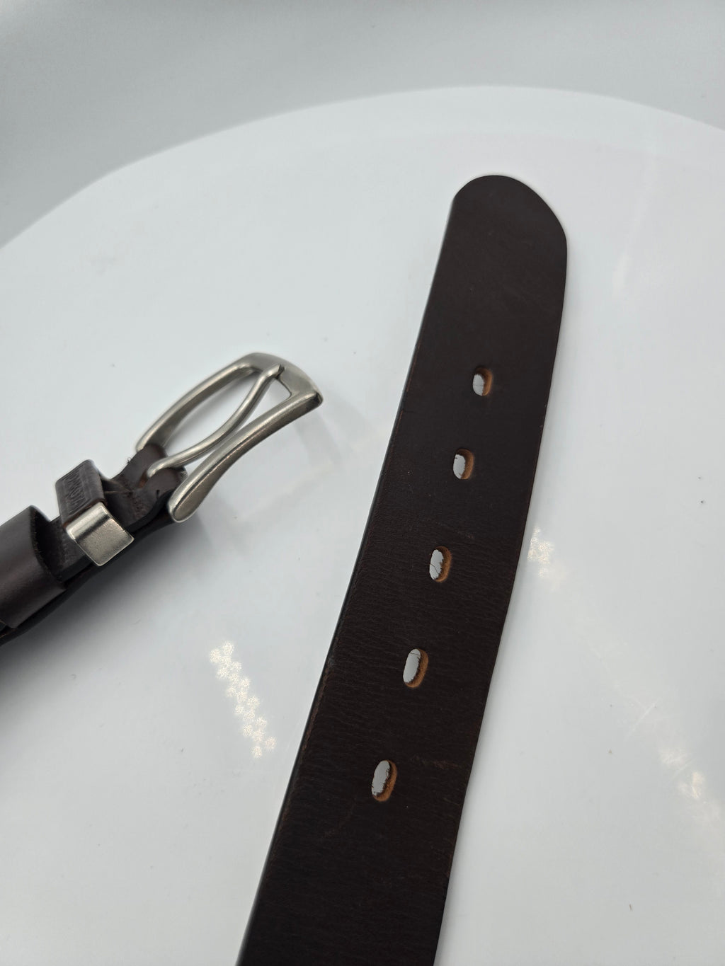 Dakota Genuine Leather Belt | Men's Size 38" Waist | 1.5" Wide | 0.216 kg | Dark Brown | Curator's Choice