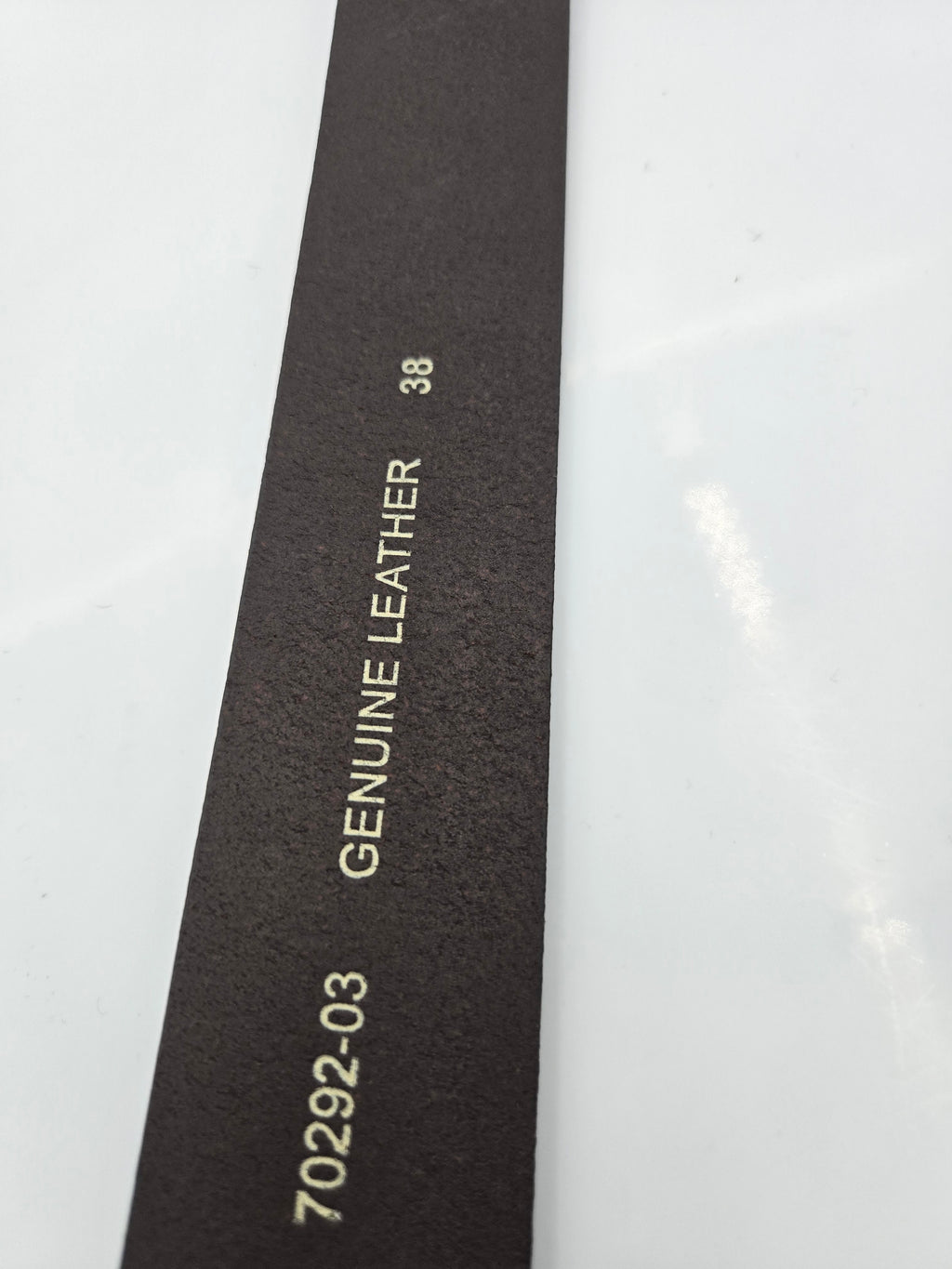 Dakota Genuine Leather Belt | Men's Size 38" Waist | 1.5" Wide | 0.216 kg | Dark Brown | Curator's Choice