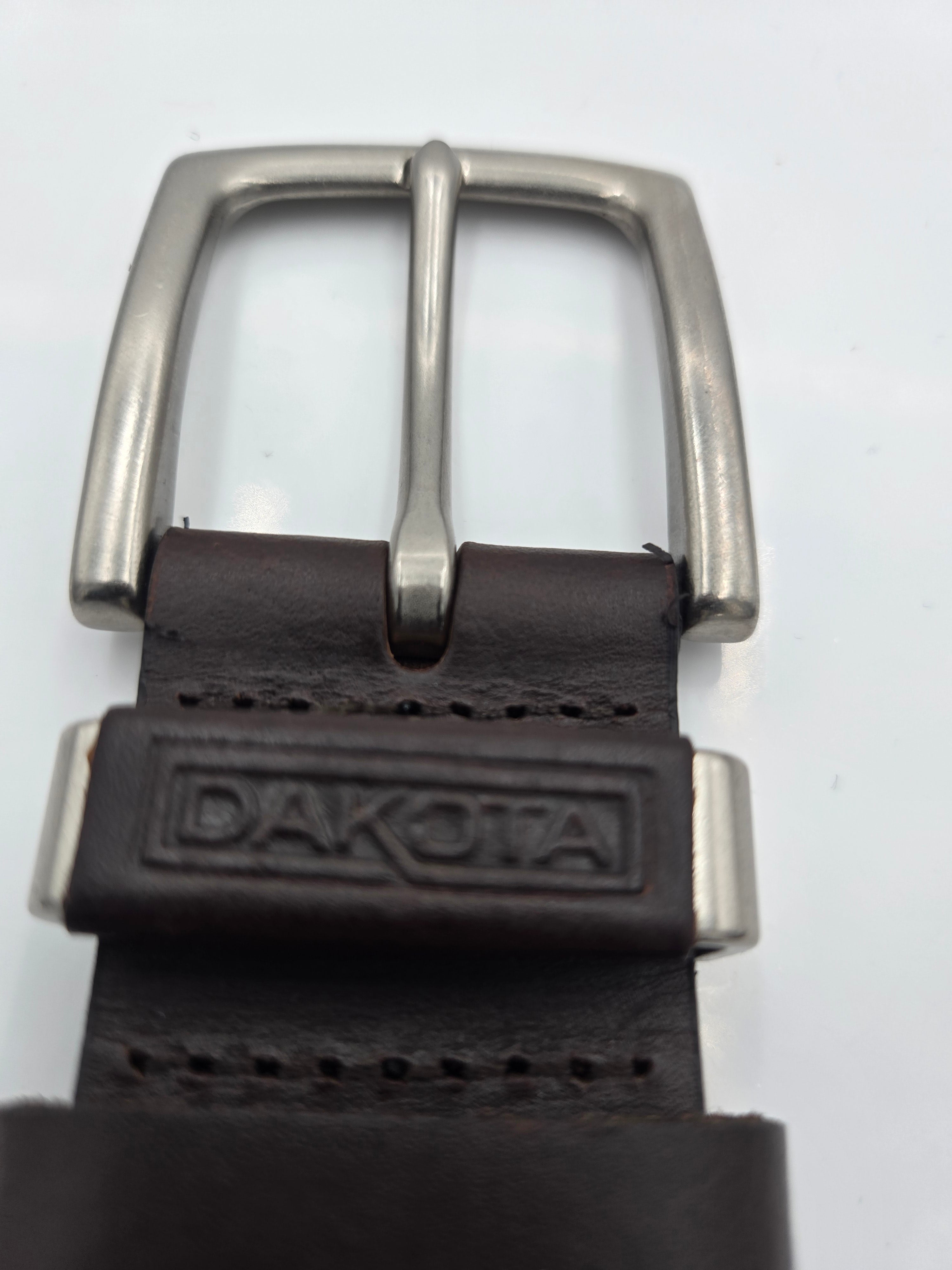 Dakota Genuine Leather Belt | Men's Size 38" Waist | 1.5" Wide | 0.216 kg | Dark Brown | Curator's Choice