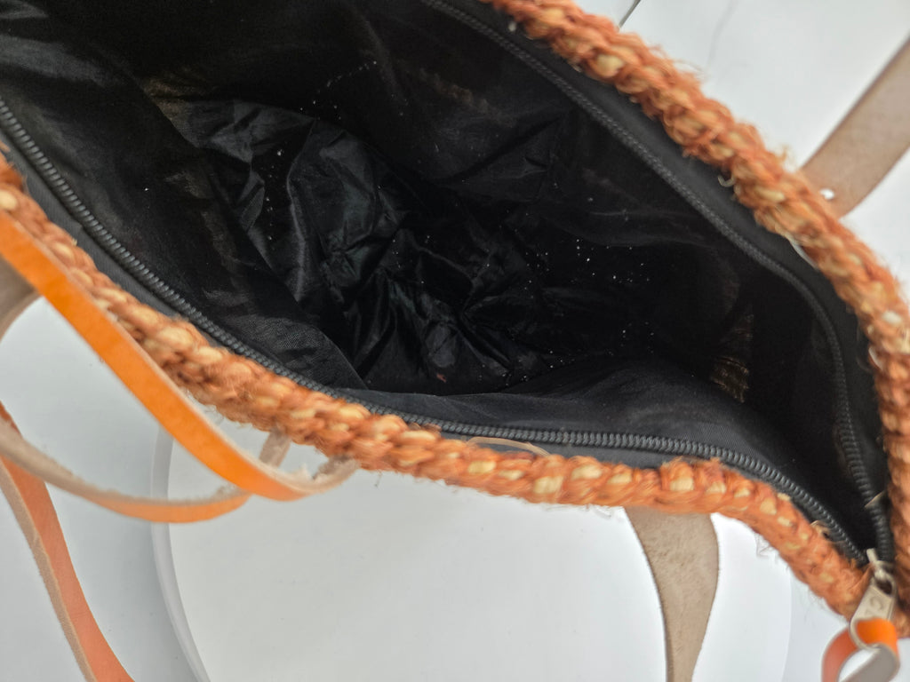 Handwoven Kenyan Sisal Tote Basket with Genuine Leather Handles & Zipper – 29 cm H × 35 cm W – 0.583 kg