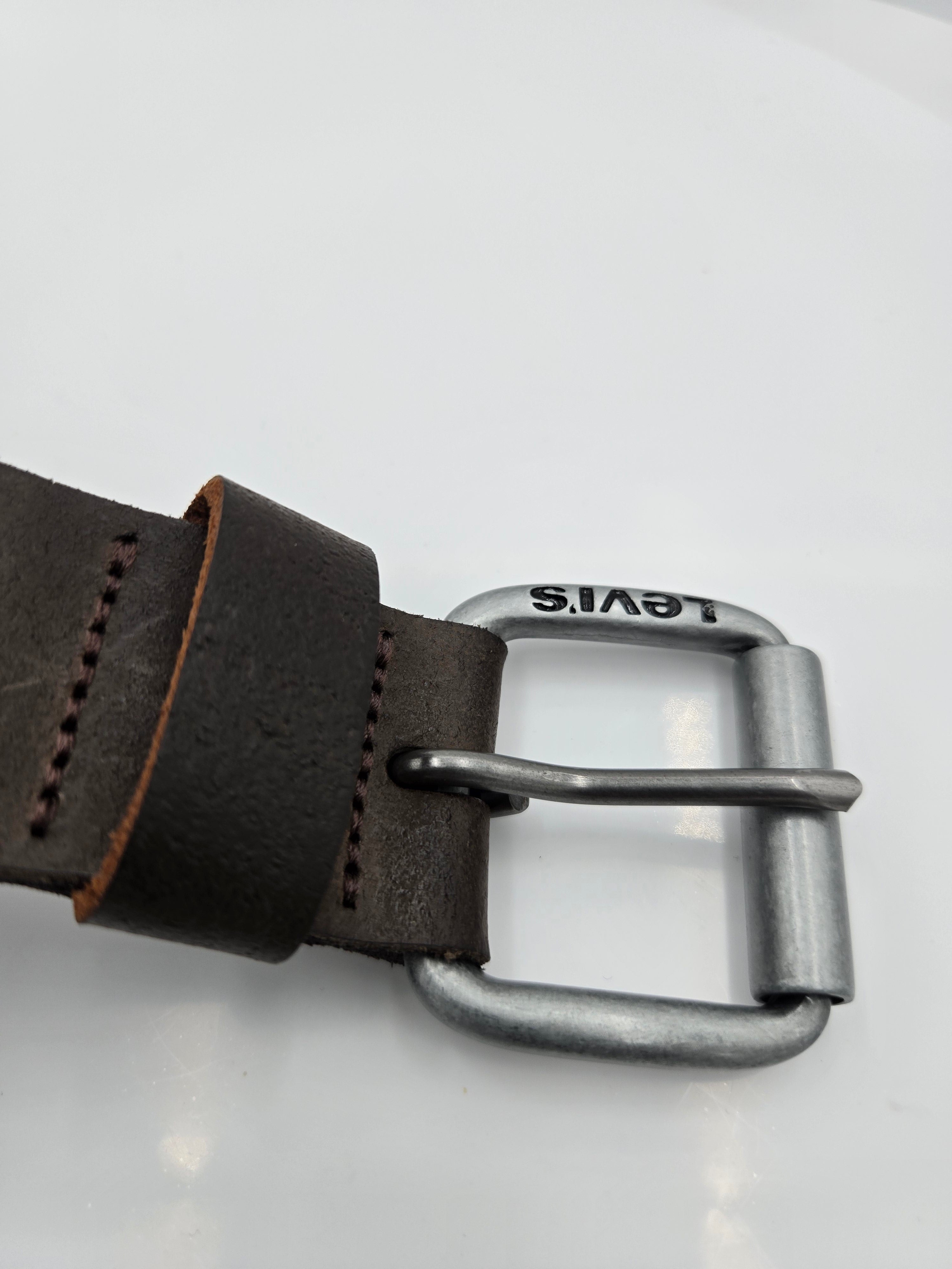 Levi's 100% Bovine Leather Belt – Genuine Leather Casual Belt | Made in Mexico