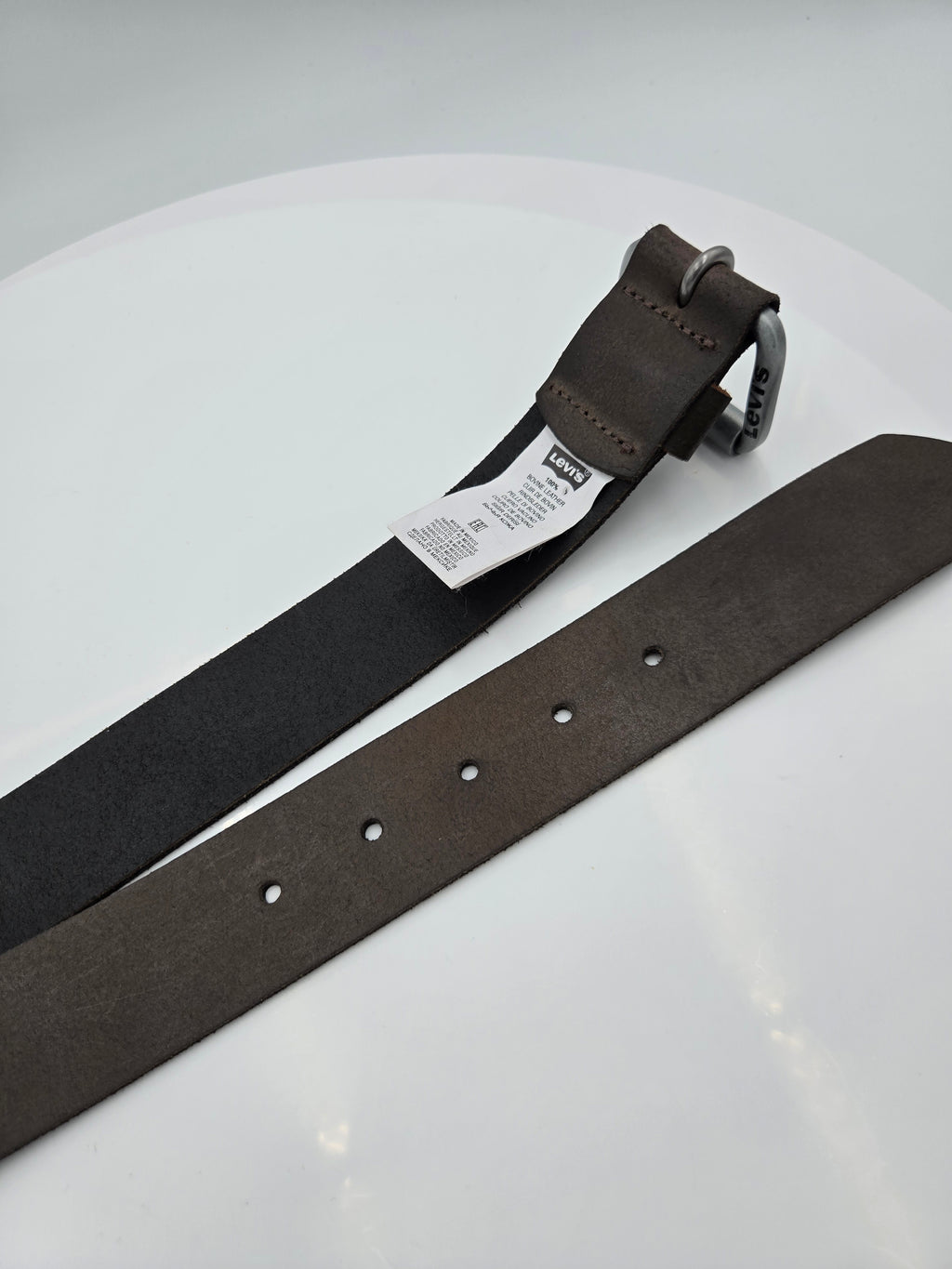 Levi's 100% Bovine Leather Belt – Genuine Leather Casual Belt | Made in Mexico