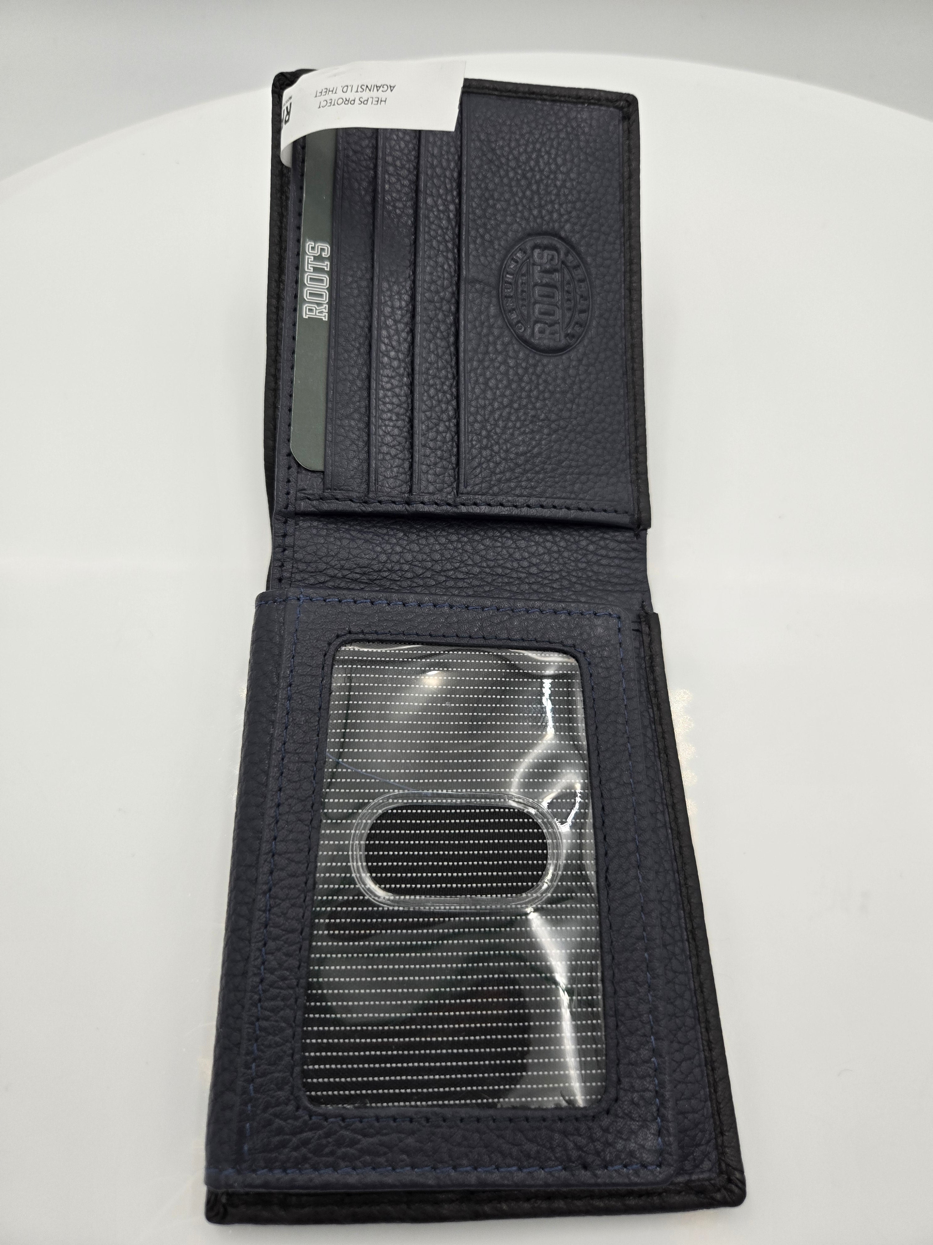 Roots Genuine Leather Bifold Wallet – Black | Curator's Choice