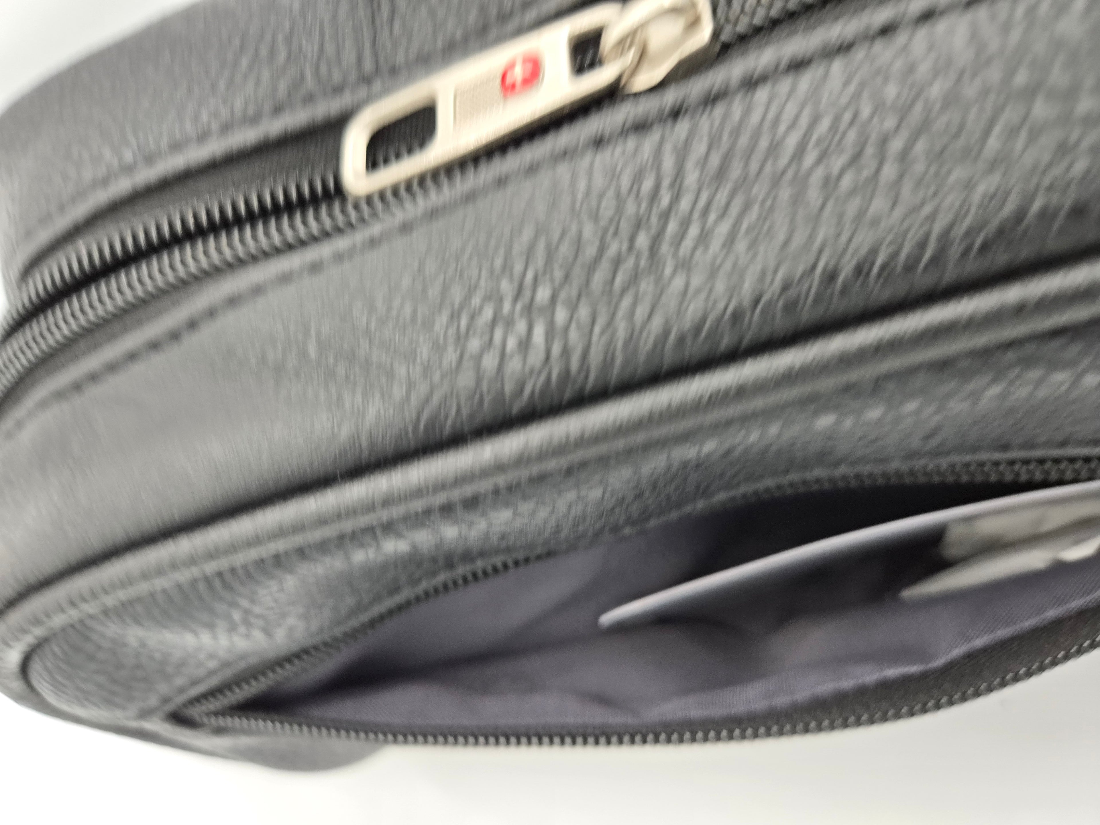 Swiss Gear Men’s Toiletry Travel Bag – Black PU | 24 × 10.5 × 15 cm | 0.272kg