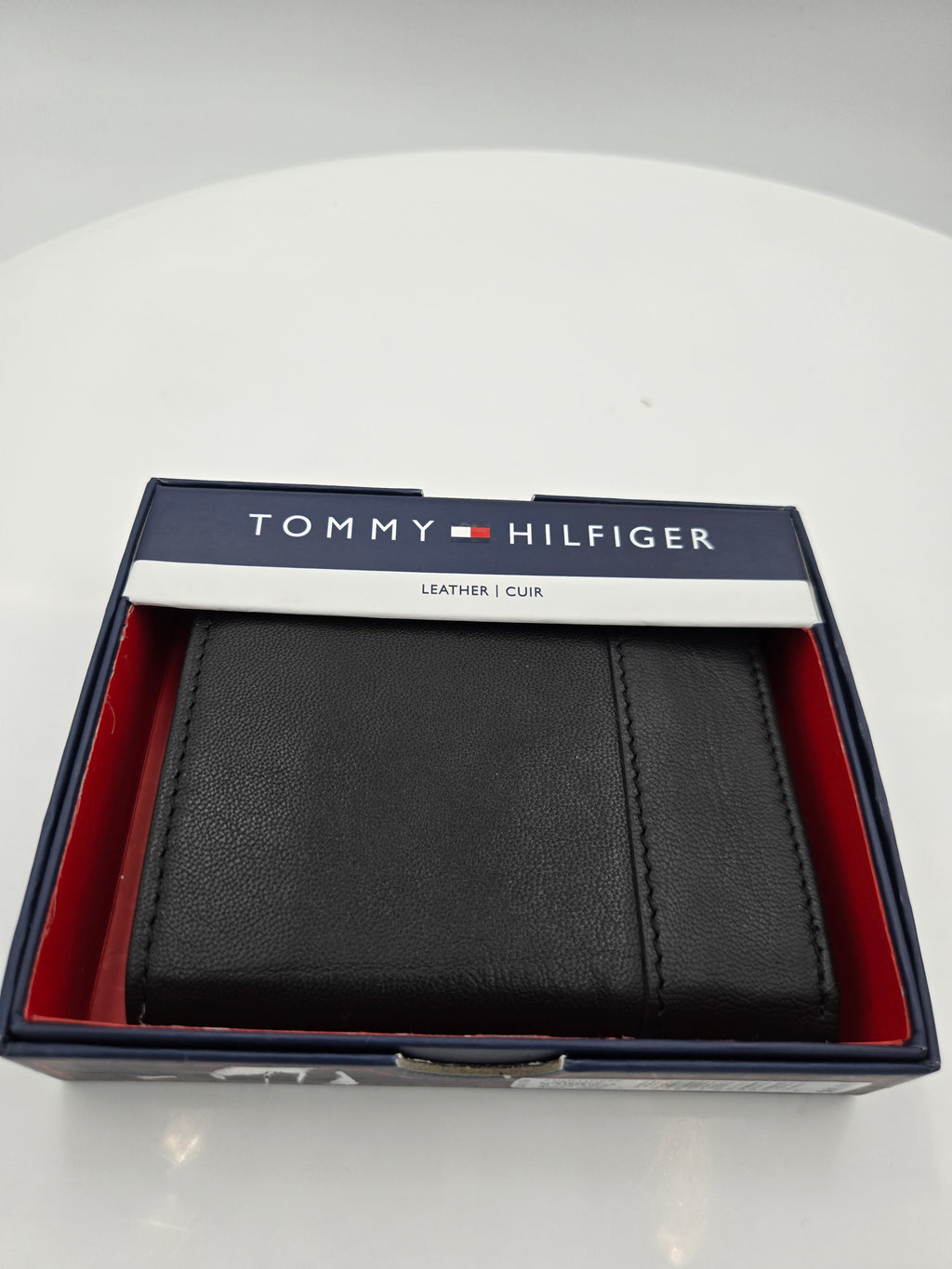 Tommy Hilfiger Genuine Leather Bifold Wallet – Black | Curator's Choice