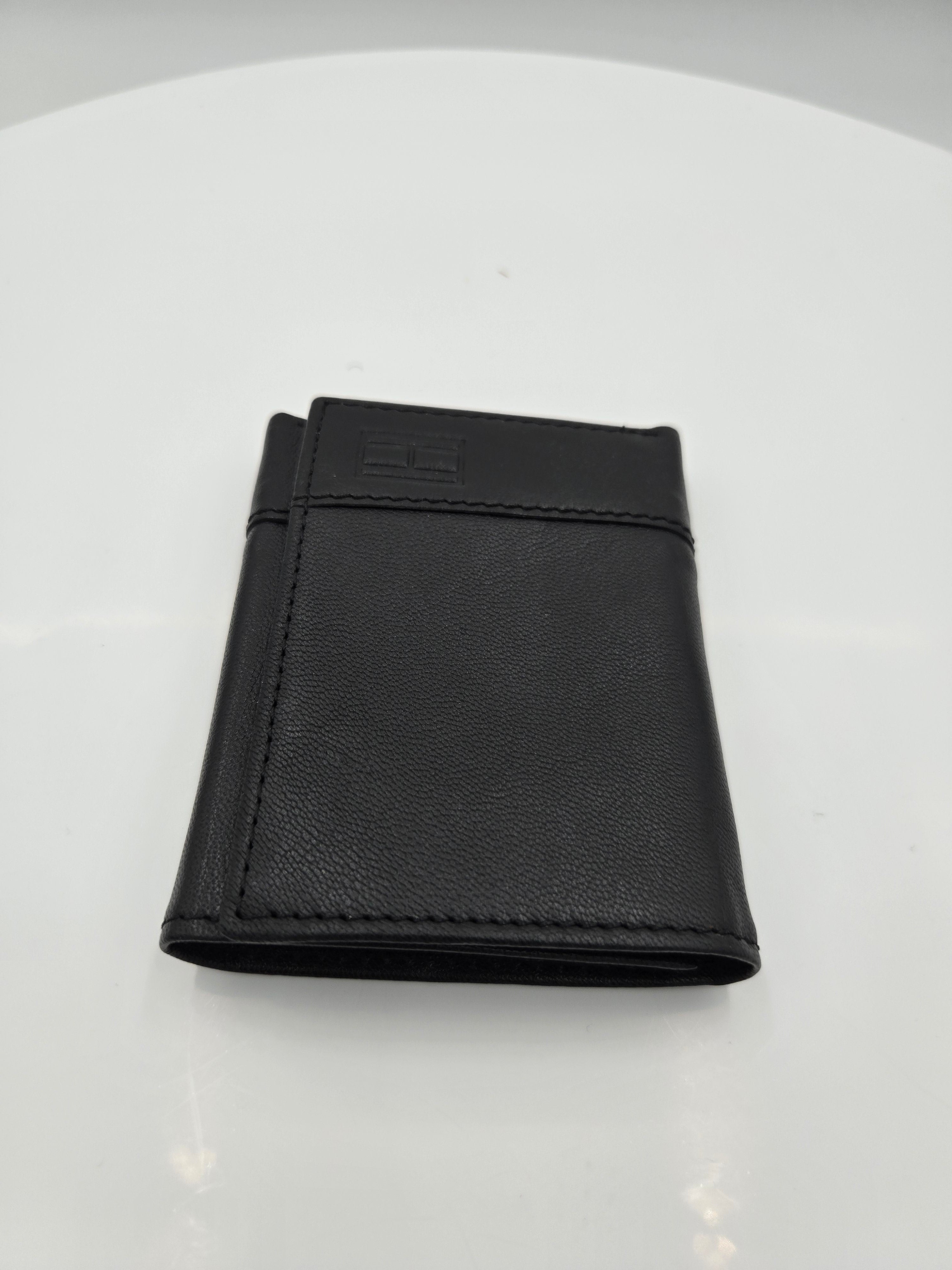 Tommy Hilfiger Genuine Leather Bifold Wallet – Black | Curator's Choice